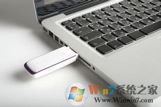 如何设置虚拟机于主机共享文件？