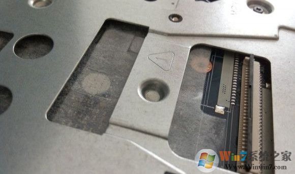 联想小新V4000加装固态拆机及系统迁移教程