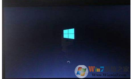 Win10重置完成后一直提示请稍后怎么办？