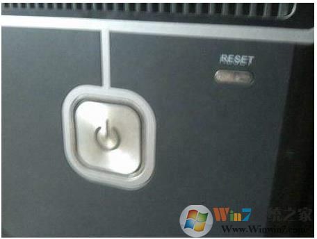 reset是什么意思？电脑和路由器上的reset键有什么用？