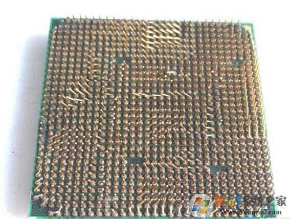 AMD CPU针脚弯了怎么办？教你怎么把CPU针脚弄直