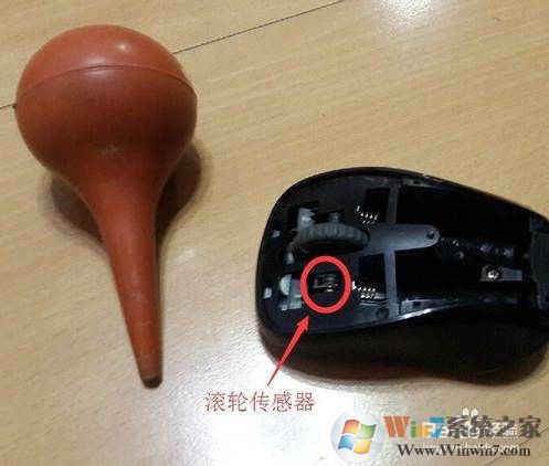鼠标滚轮乱跳简单解决方法