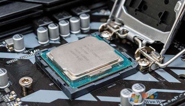 i5 8400和i7 7700K哪个好？酷睿i5-8400和i7-7700K性能差距对比评测